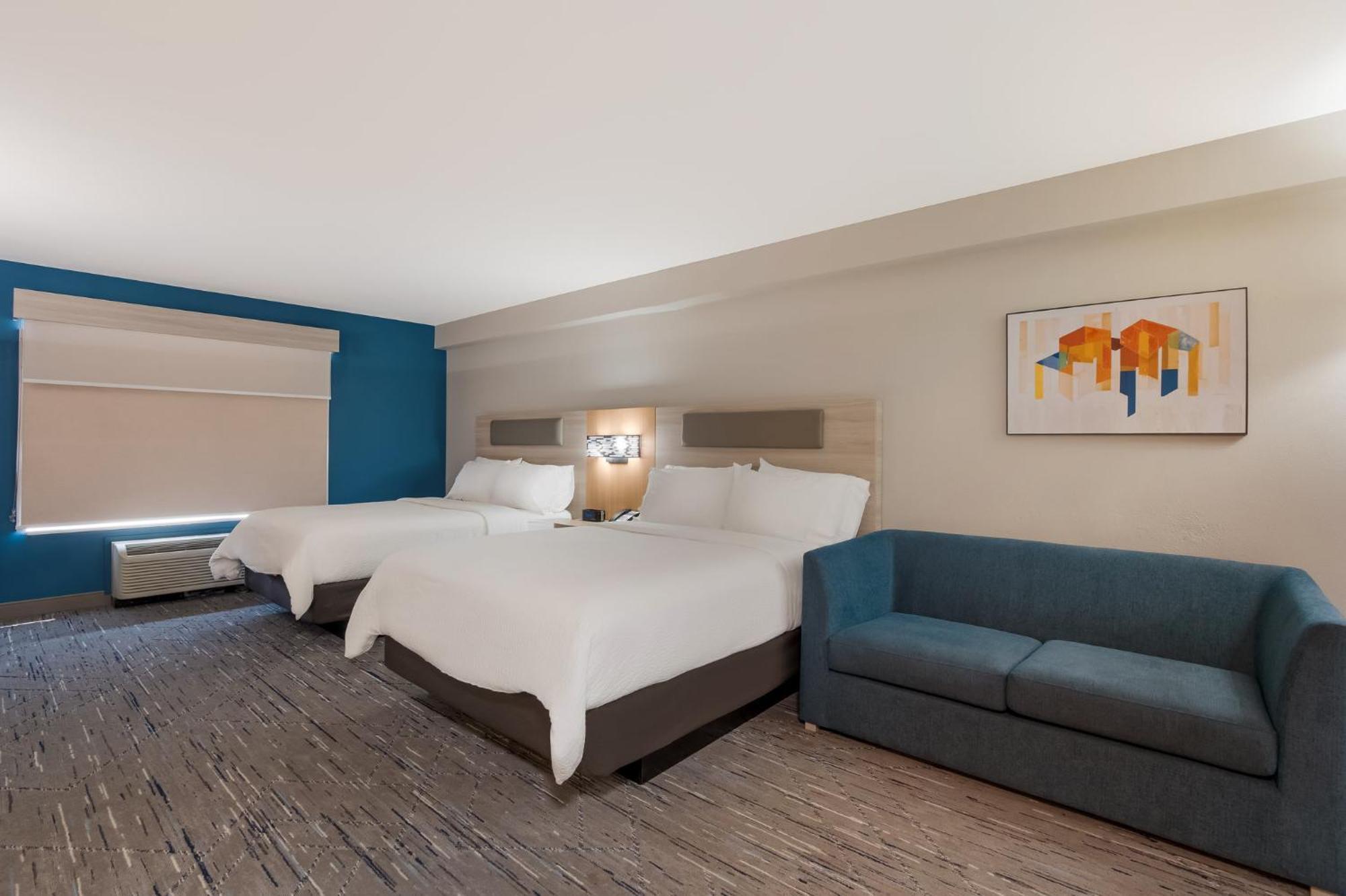 Holiday Inn Express & Suites Lexington By Ihg Exterior photo